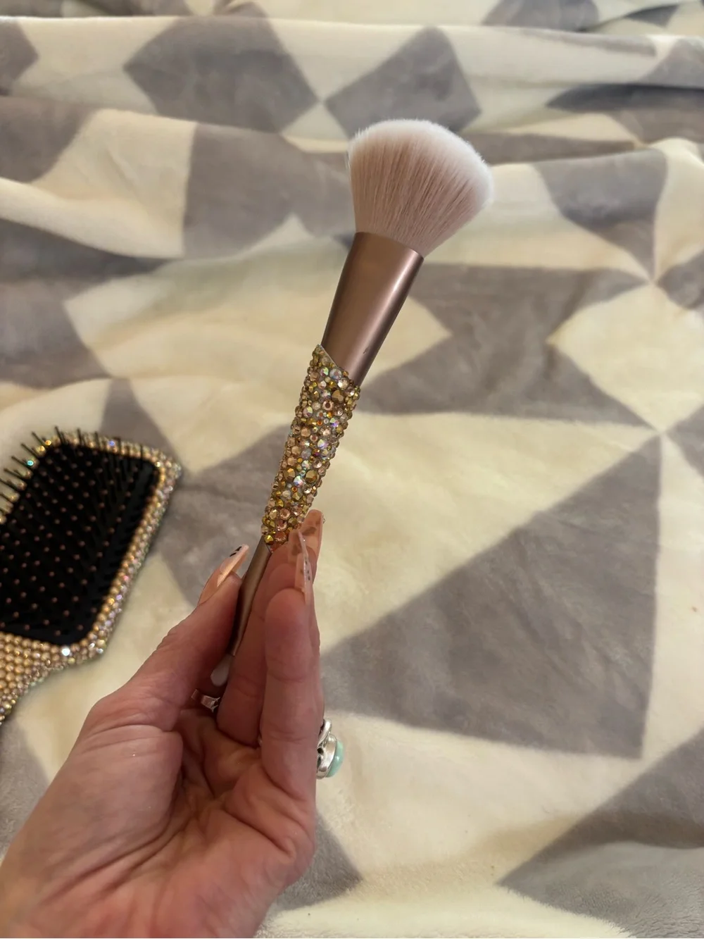 Crystal-Embellished Powder Brush – Gold & White